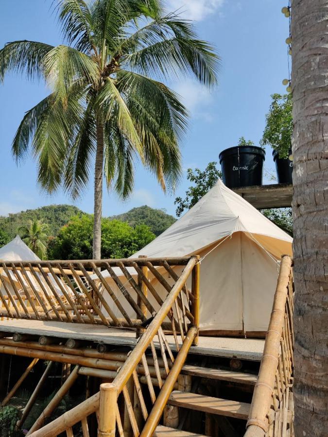 Glamping Due Amici Hotel Паломино Екстериор снимка