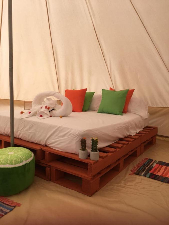 Glamping Due Amici Hotel Паломино Екстериор снимка