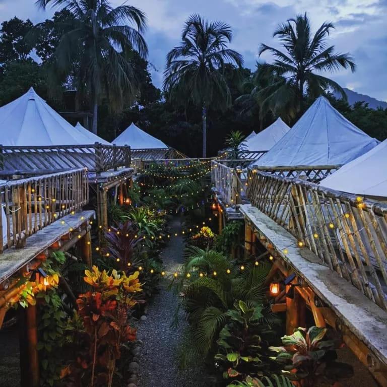 Glamping Due Amici Hotel Паломино Екстериор снимка