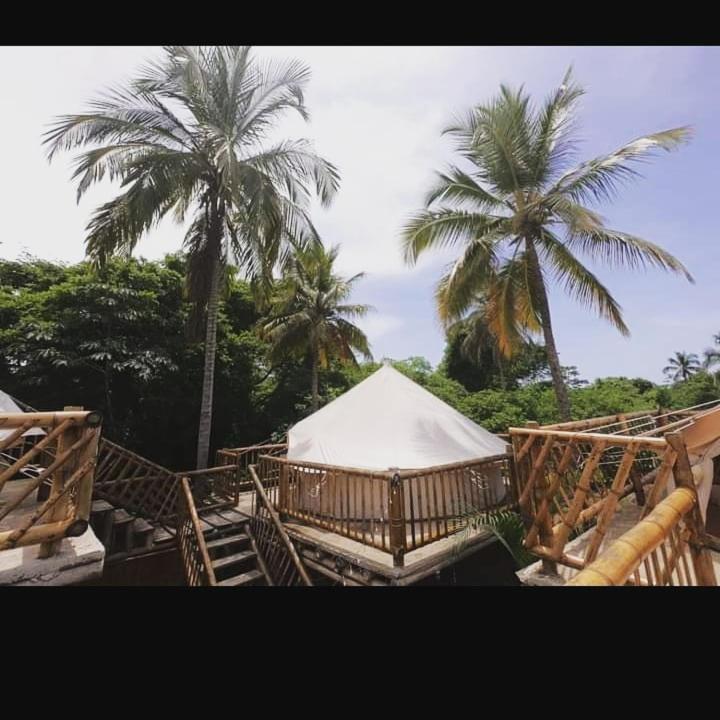 Glamping Due Amici Hotel Паломино Екстериор снимка