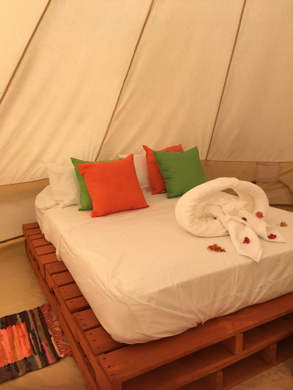 Glamping Due Amici Hotel Паломино Екстериор снимка